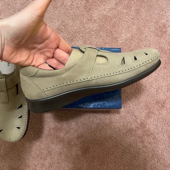 SAS Roamer Shoe in Sage Nubuck 8.5 Narrow - NWB - Picture 5 of 12